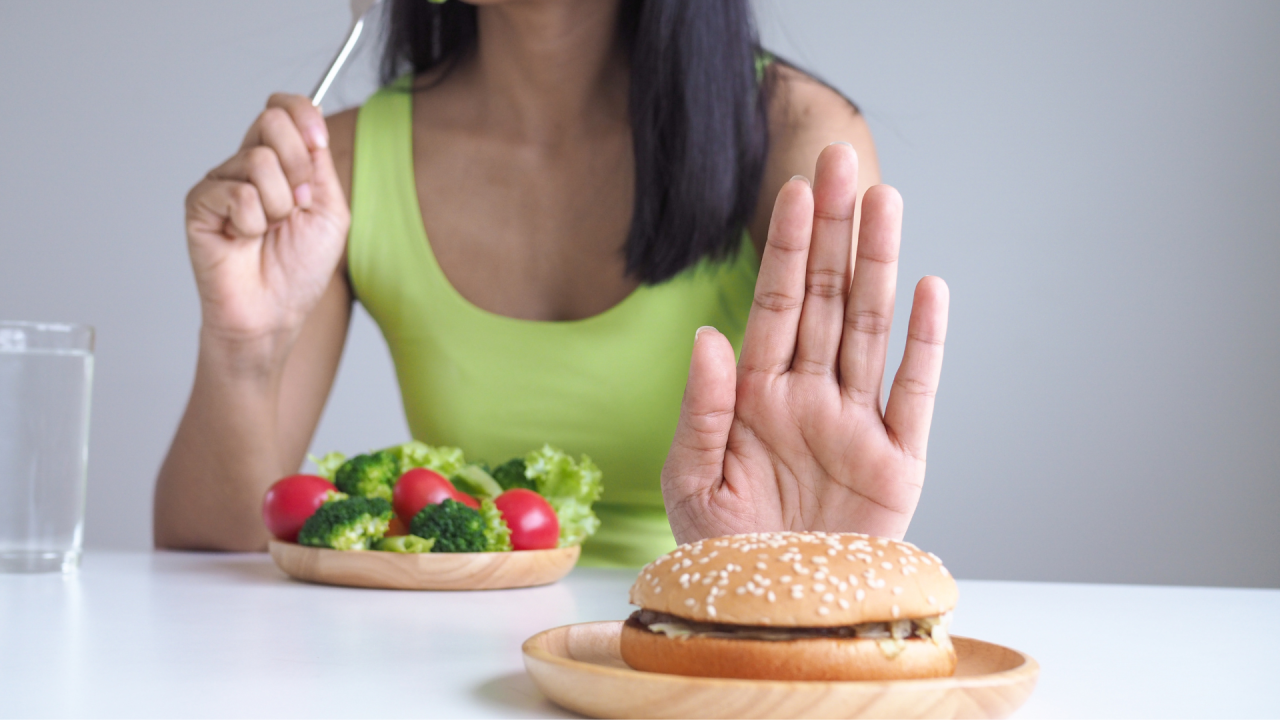 10 Makanan yang Harus Dihindari Saat Diet