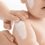 5 Tips Merawat Kulit Bayi agar Tetap Lembut dan Sehat