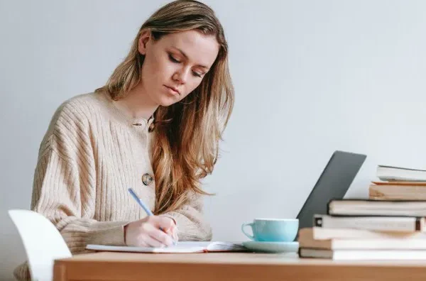 5 Manfaat dan Cara Menulis Jurnal untuk Inspirasi 5 Manfaat dan Cara Menulis Jurnal untuk Inspirasi