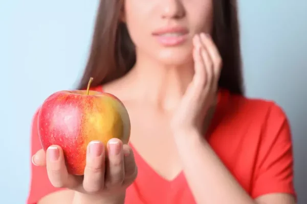 7 Tips Makan Aman untuk Kamu yang Sering Sakit Rahang