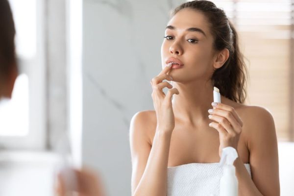 5 Rekomendasi Minuman yang Baik untuk Kelembapan Bibir 5 Rekomendasi Minuman yang Baik untuk Kelembapan Bibir