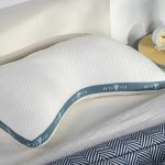 7 Rekomendasi Bantal Leher yang Nyaman dan Sehat