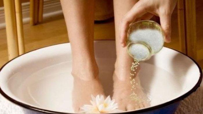 5 Cara Menggunakan Aromaterapi untuk Merawat Kaki