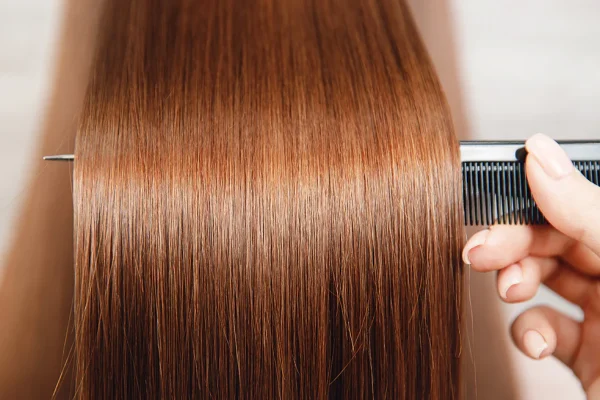 10 Cara Merawat Rambut Berwarna agar Tetap Kinclong